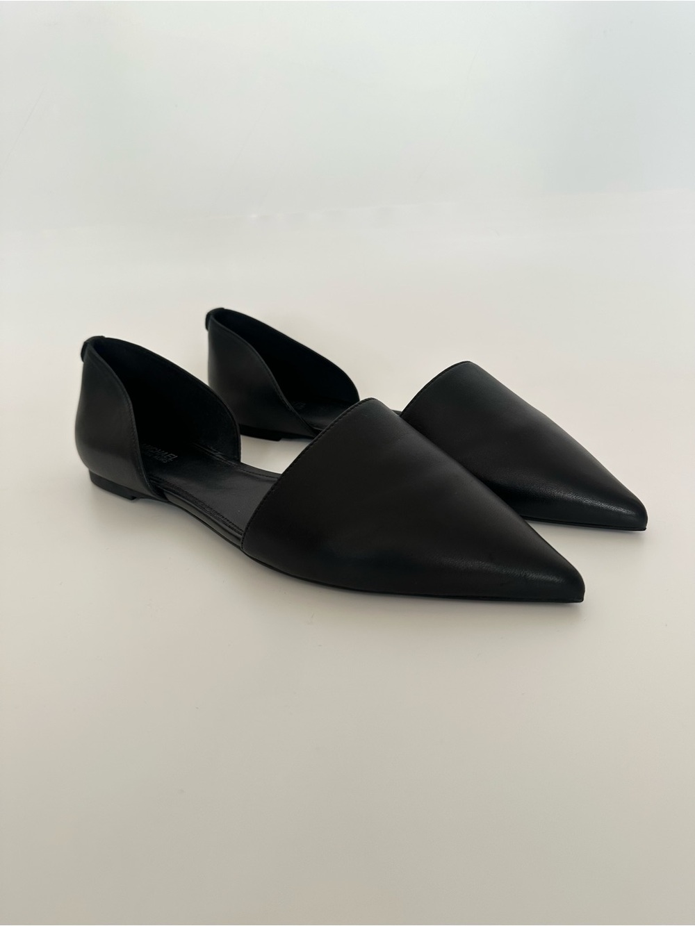 Like New Michael Kors Pointed Toe D'Orsay Flats - Black